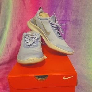 Nike Womens Flex Experience Rn 8 Running Shoes